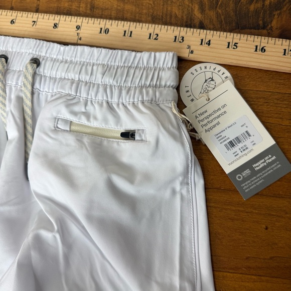 New Vuori Women’s Clementine 4" Short 2.0 Small VW3004 - Picture 4 of 7